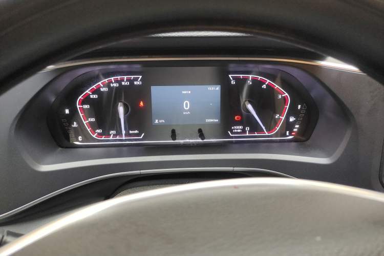 Used SAIC MAXUS Xintu V80  Instrument Cluster