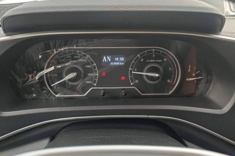 Used SAIC MAXUS Xintu V80 2023 2.0T AMT Classic Aoyuntong Long Wheelbase Mid-Height 6/7/8/9-Seater Instrument Cluster