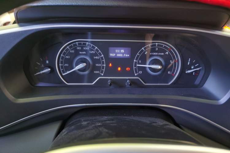 Used SAIC MAXUS Xintu V80  Instrument Cluster