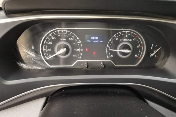 Used SAIC MAXUS Xintu V80 2023 2.0T Manual Classic Aoyuntong Long Wheelbase Mid-Height 6/7/8/9-Seater Instrument Cluster