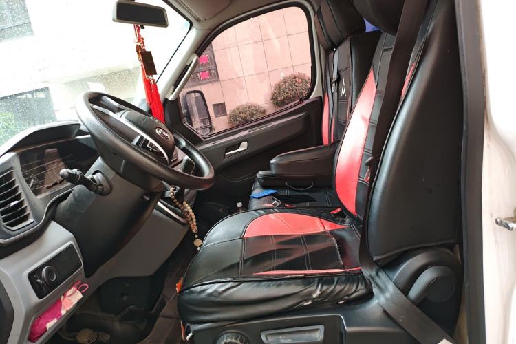 Used SAIC MAXUS Xintu V80 2023 2.0T Manual Classic Aoyuntong Long Wheelbase Mid-Height 6/7/8/9-Seater Left Front Seat