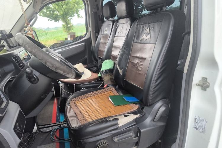 Used SAIC MAXUS Xintu V80  Left Front Seat