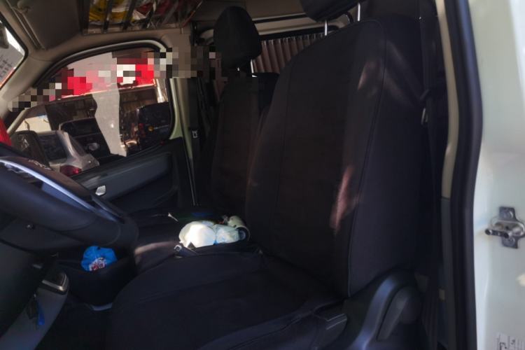 Used SAIC MAXUS Xintu V80  Left Front Seat