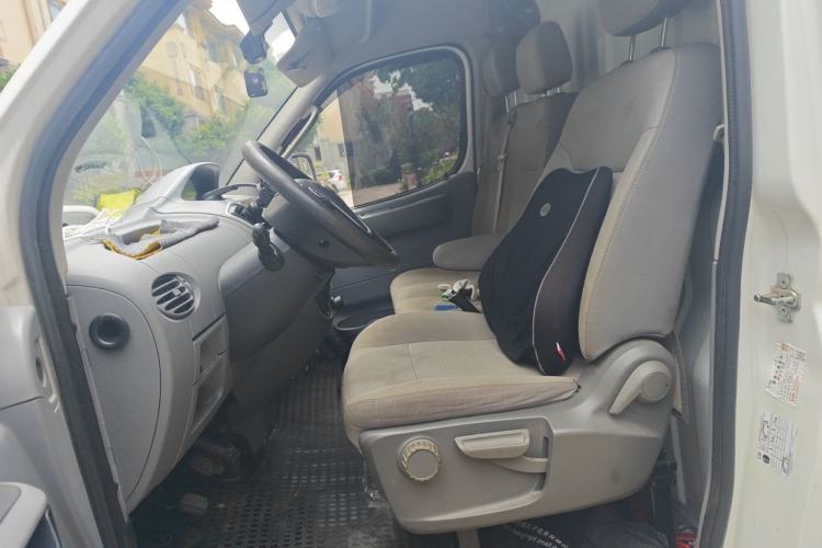 Used SAIC MAXUS Xintu V80  Left Front Seat