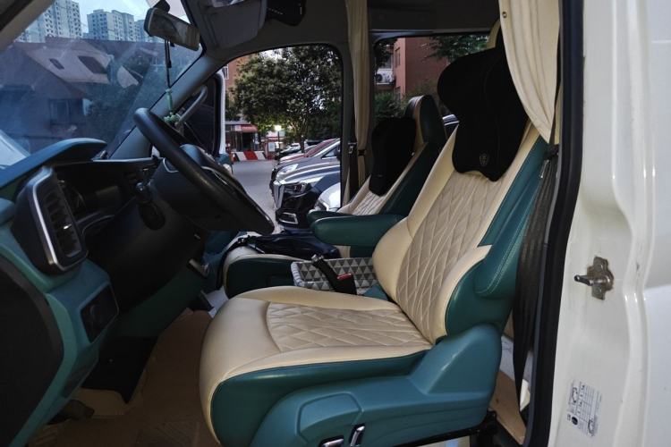Used SAIC MAXUS Xintu V80 2023 2.0T AMT Classic Aoyuntong Long Wheelbase Mid-Height 6/7/8/9-Seater Left Front Seat