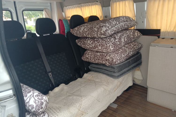 Used SAIC MAXUS Xintu V80 2023 2.0T AMT Classic Aoyuntong Long Wheelbase Mid-Height 6/7/8/9-Seater Left Rear Seat