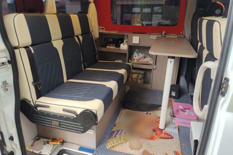 Used SAIC MAXUS Xintu V80  Left Rear Seat