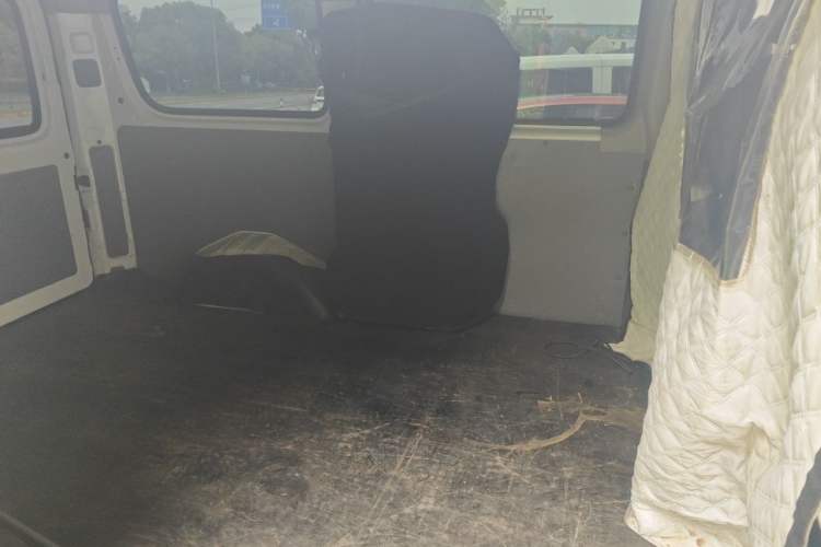 Used SAIC MAXUS Xintu V80  Left Rear Seat