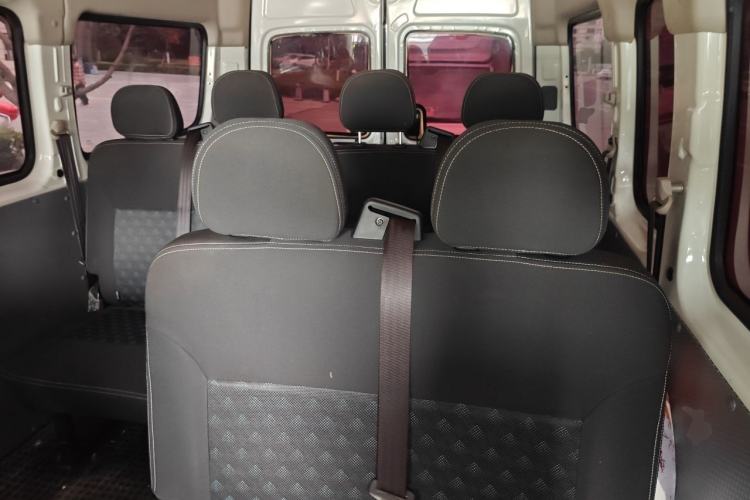 Used SAIC MAXUS Xintu V80 2023 2.0T Manual Classic Aoyuntong Long Wheelbase Mid-Height 6/7/8/9-Seater Left Rear Seat