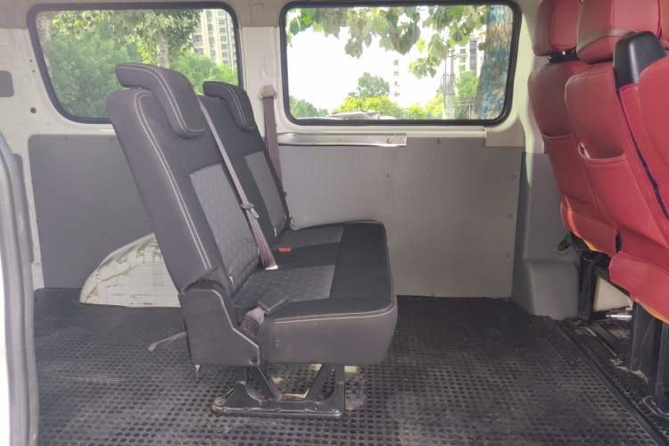 Used SAIC MAXUS Xintu V80  Left Rear Seat