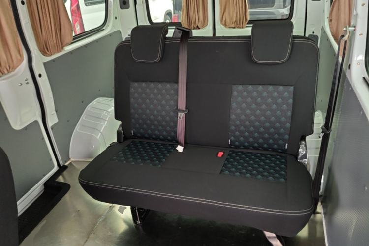 Used SAIC MAXUS Xintu V80 2023 2.0T Manual Classic Aoyuntong Short Wheelbase Mid-Roof 5/6-Seater Left Rear Seat