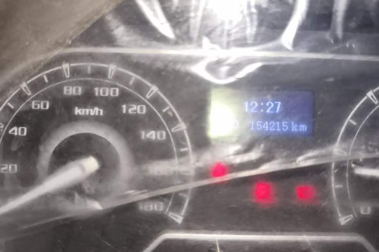 Used SAIC MAXUS Xintu V80 2023 2.0T Manual Classic Aoyuntong Long Wheelbase Mid-Height 6/7/8/9-Seater Odometer Close Up