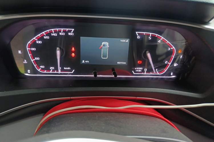 Used SAIC MAXUS Xintu V80  Odometer Close Up