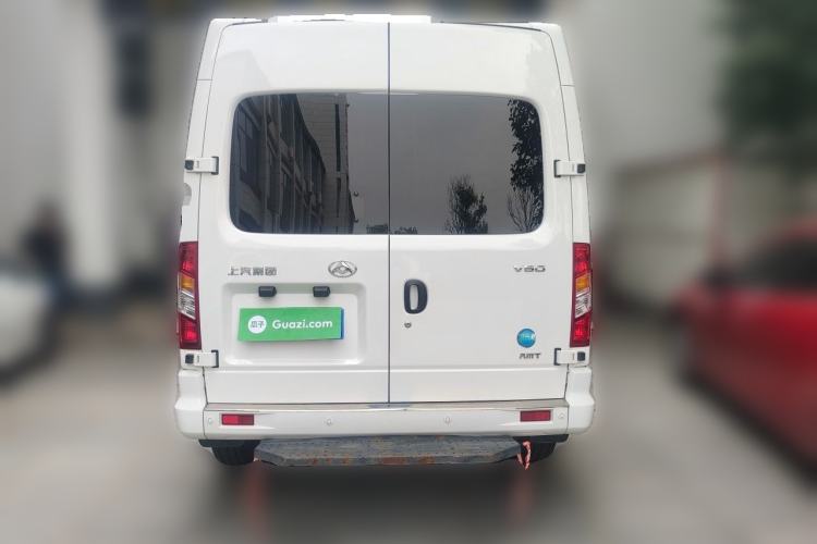 Used SAIC MAXUS Xintu V80 2023 2.0T AMT Classic Aoyuntong Long Wheelbase Mid-Height 6/7/8/9-Seater Rear