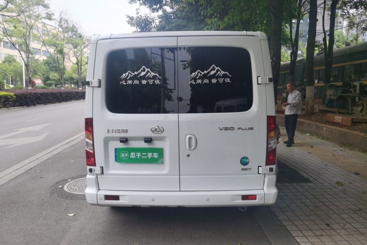 Used SAIC MAXUS Xintu V80 2023 2.0T AMT Classic Aoyuntong Short Wheelbase Ultra-Low Roof 5/6-Seater Rear