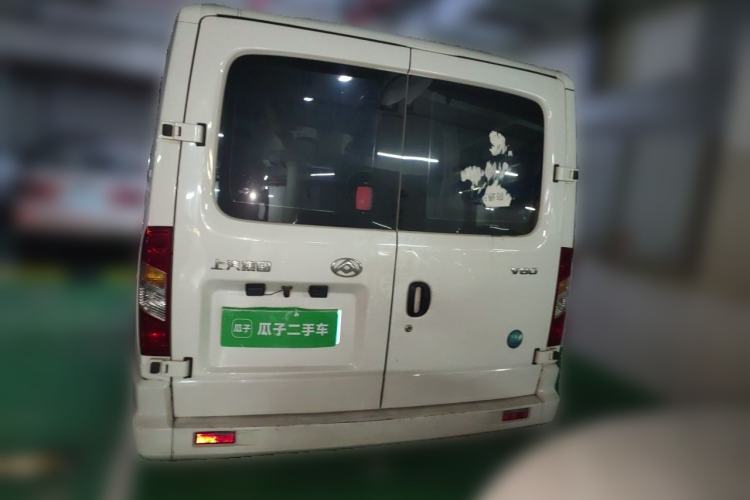 Used SAIC MAXUS Xintu V80 2023 2.0T Manual Classic Aoyuntong Short Wheelbase Ultra-Low Roof 5/6-Seater Rear