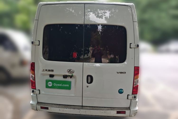 Used SAIC MAXUS Xintu V80 2023 2.0T Manual Classic Aoyuntong Long Wheelbase Mid-Height 6/7/8/9-Seater Rear