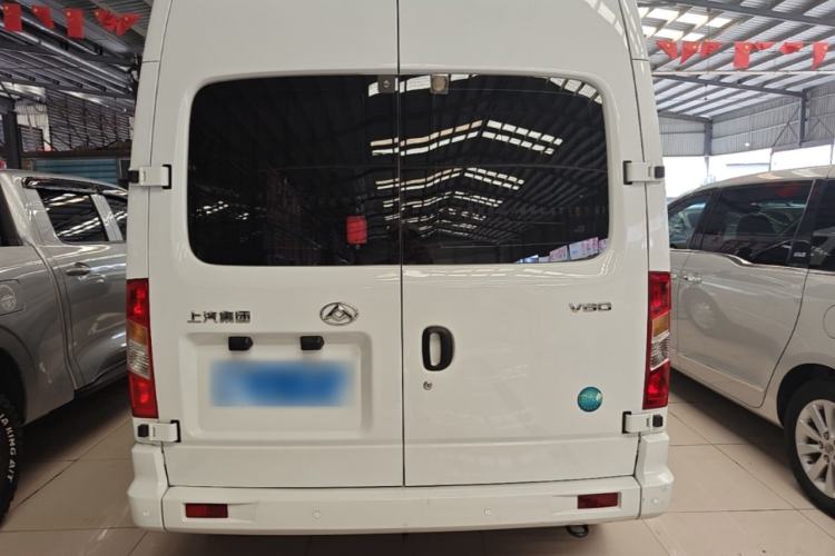 Used SAIC MAXUS Xintu V80 2023 2.0T Manual Classic Aoyuntong Short Wheelbase Mid-Roof 5/6-Seater Rear