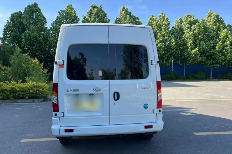 Used SAIC MAXUS Xintu V80 2023 2.0T Manual Classic Aoyuntong Short Wheelbase Mid-Roof 7/8/9-Seater Rear