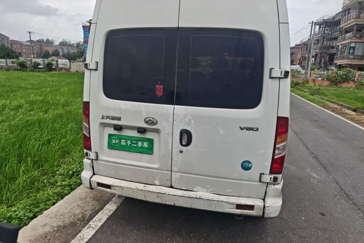 Used SAIC MAXUS Xintu V80 2023 2.0T Manual Classic Aoyuntong Long Wheelbase Mid-Height 6/7/8/9-Seater Rear