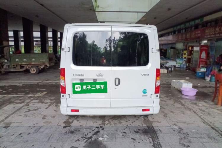 Used SAIC MAXUS Xintu V80 2023 2.0T AMT Classic Aoyuntong Short Wheelbase Mid-Roof 5/6-Seater Rear