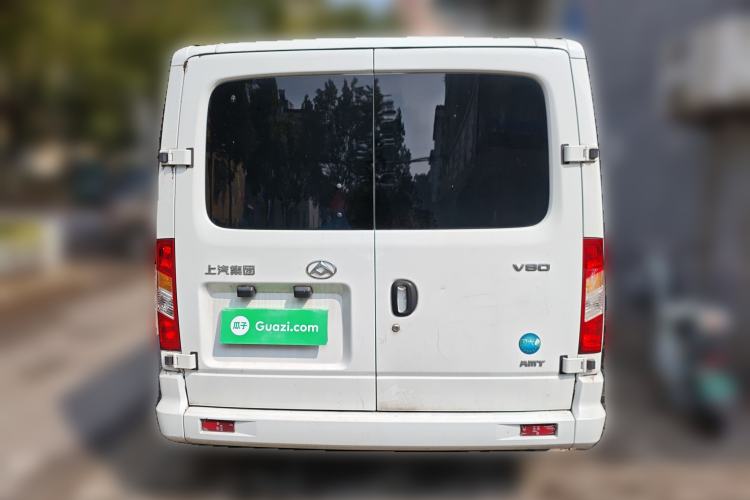 Used SAIC MAXUS Xintu V80 2023 2.0T AMT Classic Aoyuntong Short Wheelbase Ultra-Low Roof 5/6-Seater Rear