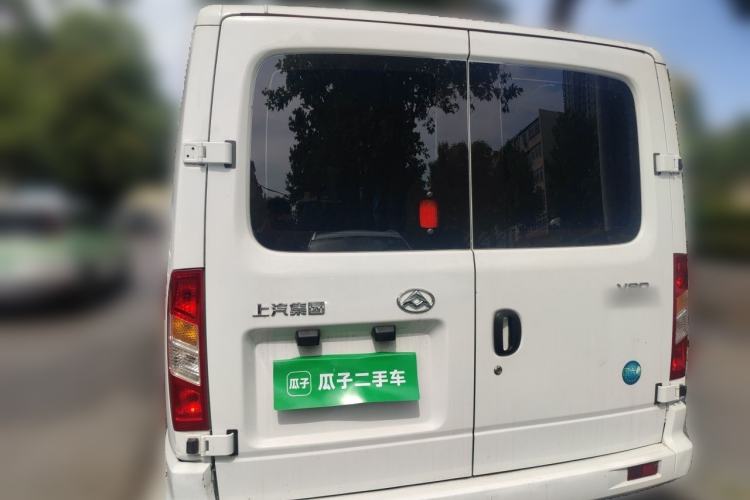 Used SAIC MAXUS Xintu V80 2023 2.0T Manual Classic Aoyuntong Long Wheelbase Ultra-Low Roof 6/7/8/9-Seater Rear