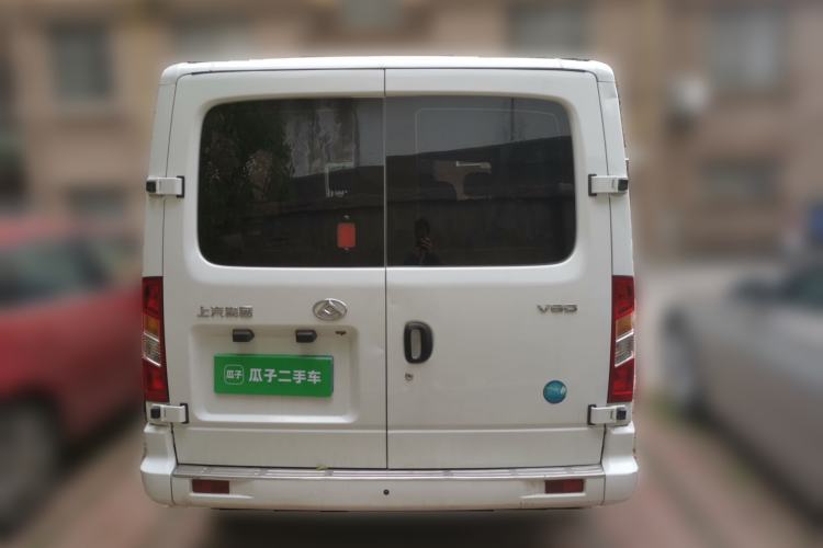 Used SAIC MAXUS Xintu V80 2023 2.0T Manual Classic Aoyuntong Short Wheelbase Ultra-Low Roof 5/6-Seater Rear