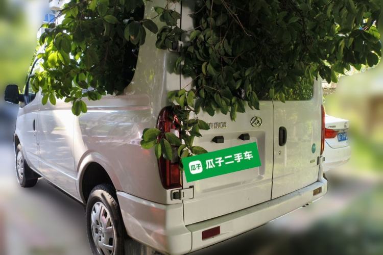 Used SAIC MAXUS Xintu V80 2023 2.0T AMT Classic Aoyuntong Short Wheelbase Mid-Roof 5/6-Seater Rear Left 45 Deg