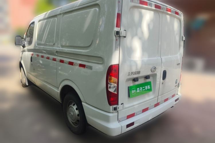 Used SAIC MAXUS Xintu V80 2023 2.0T AMT Classic City Distribution King Short Wheelbase Ultra-Low Roof 3-Seater Rear Left 45 Deg