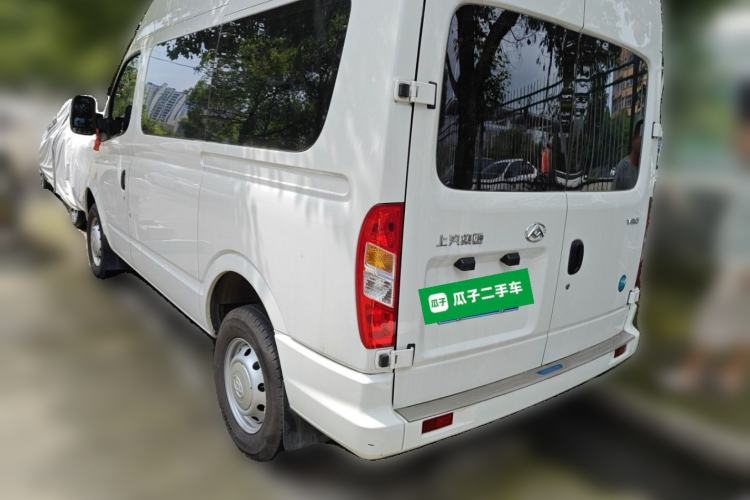 Used SAIC MAXUS Xintu V80 2023 2.0T Manual Classic Aoyuntong Short Wheelbase Mid-Roof 5/6-Seater Rear Left 45 Deg