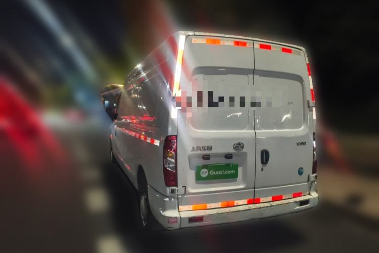 Used SAIC MAXUS Xintu V80 2023 2.0T Manual Classic City Delivery King Long Wheelbase Mid-Roof 3-Seater Rear Left 45 Deg