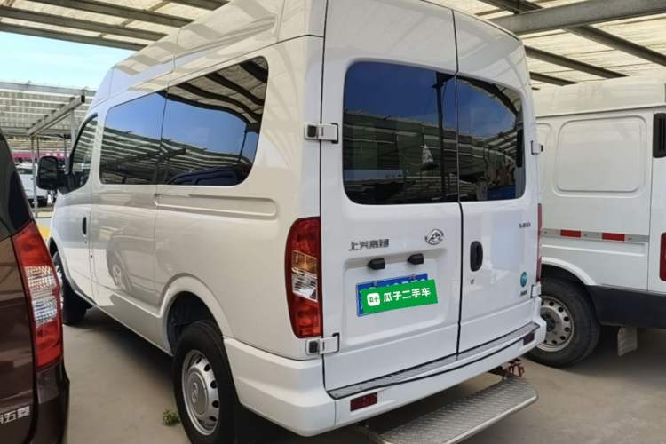 Used SAIC MAXUS Xintu V80 2023 2.0T AMT Classic Aoyuntong Short Wheelbase Mid-Roof 5/6-Seater Rear Left 45 Deg