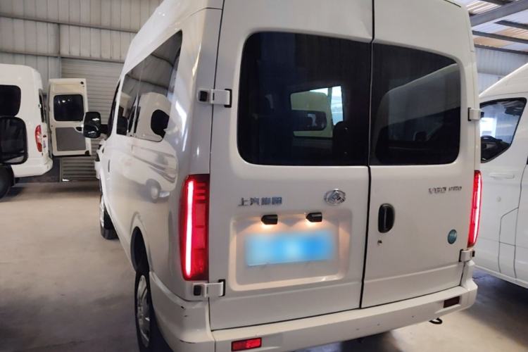 Used SAIC MAXUS Xintu V80 2023 2.0T Manual Classic Aoyuntong Short Wheelbase Mid-Roof 5/6-Seater Rear Left 45 Deg