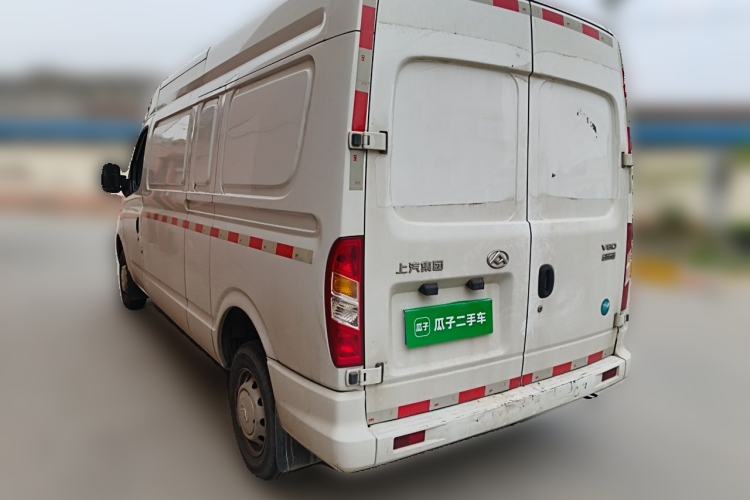 Used SAIC MAXUS Xintu V80 2023 2.0T Manual Classic City Delivery King Long Wheelbase Mid-Roof 3-Seater Rear Left 45 Deg