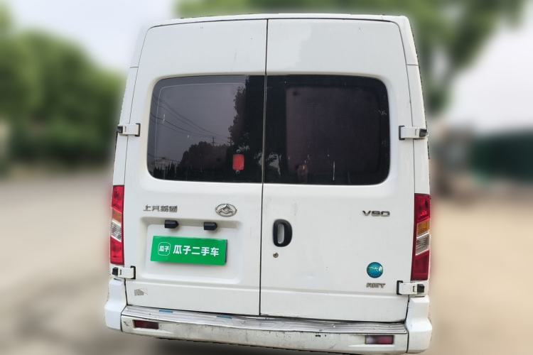 Used SAIC MAXUS Xintu V80 2023 2.0T AMT Classic Aoyuntong Long Wheelbase Mid-Height 6/7/8/9-Seater Rear