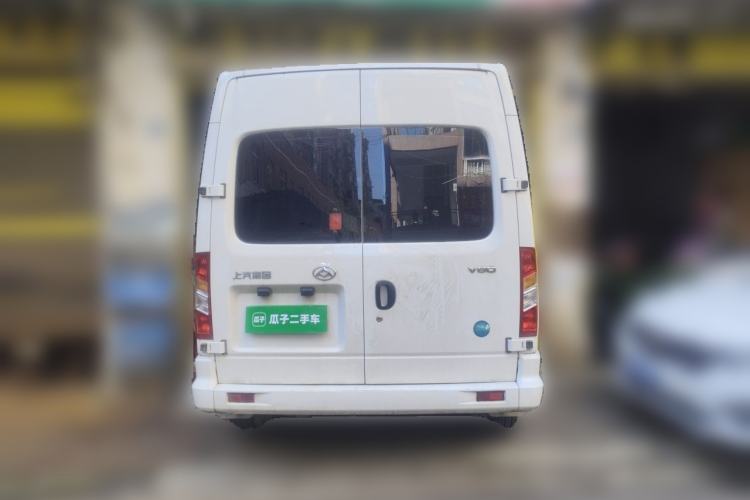 Used SAIC MAXUS Xintu V80 2023 2.0T Manual Classic Aoyuntong Short Wheelbase Mid-Roof 5/6-Seater Rear