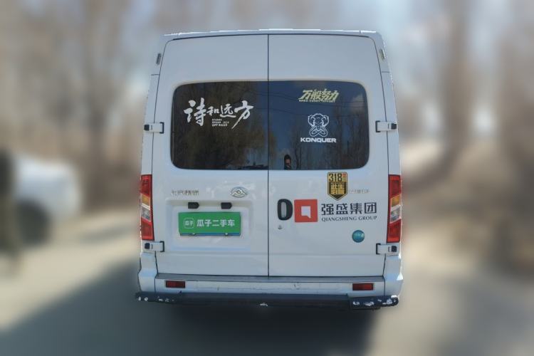 Used SAIC MAXUS Xintu V80 2023 2.0T Manual Classic Aoyuntong Short Wheelbase Mid-Roof 5/6-Seater Rear