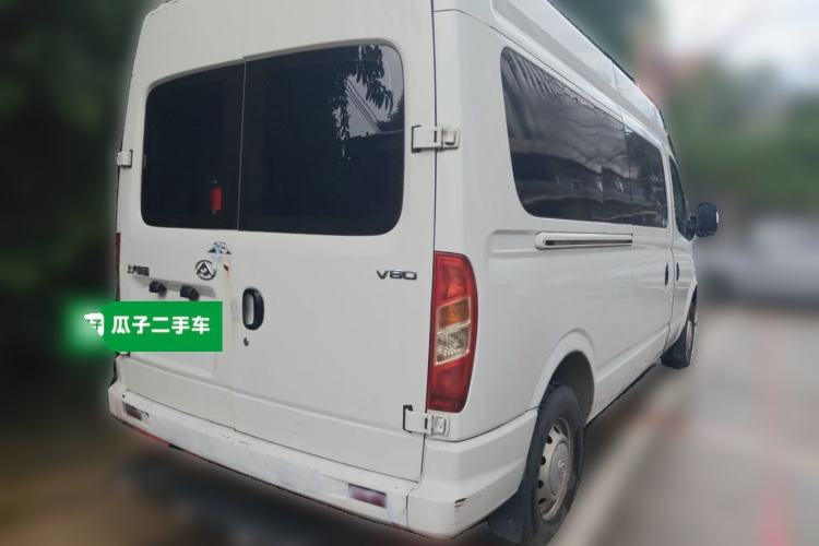 Used SAIC MAXUS Xintu V80 2023 2.0T Manual Classic Aoyuntong Power Version Long Wheelbase Mid-Roof Design 6/7/8/9-Seater Rear Right 45 Deg