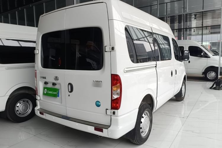 Used SAIC MAXUS Xintu V80 2023 2.0T Manual Classic Aoyuntong Short Wheelbase Mid-Roof 5/6-Seater Rear Right 45 Deg
