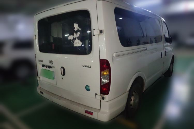 Used SAIC MAXUS Xintu V80 2023 2.0T Manual Classic Aoyuntong Short Wheelbase Ultra-Low Roof 5/6-Seater Rear Right 45 Deg