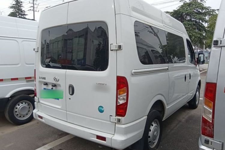 Used SAIC MAXUS Xintu V80 2023 2.0T Manual Classic Aoyuntong Short Wheelbase Mid-Roof 5/6-Seater Rear Right 45 Deg