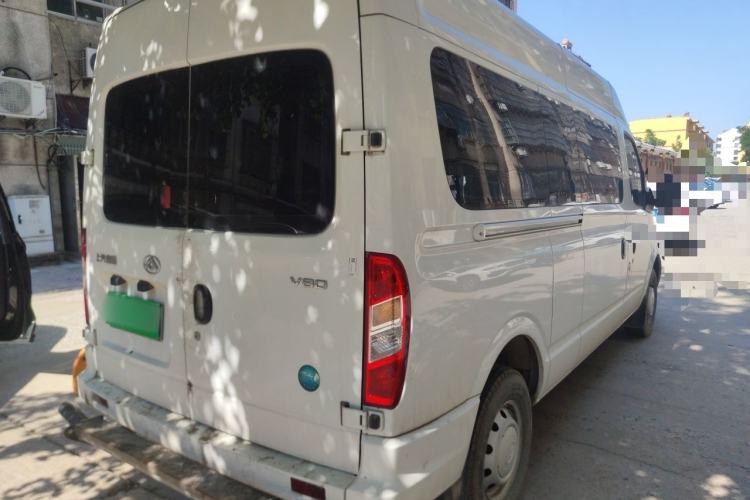 Used SAIC MAXUS Xintu V80 2023 2.0T Manual Classic Aoyuntong Long Wheelbase Mid-Height 6/7/8/9-Seater Rear Right 45 Deg