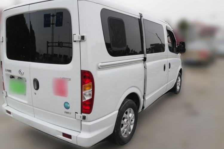 Used SAIC MAXUS Xintu V80 2023 2.0T AMT Classic Aoyuntong Power Version Short Wheelbase Mid-Roof Design 5/6 Seats Rear Right 45 Deg