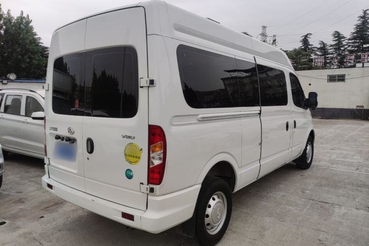 Used SAIC MAXUS Xintu V80 2023 2.0T Manual Classic Aoyuntong Long Wheelbase Mid-Height 6/7/8/9-Seater Rear Right 45 Deg