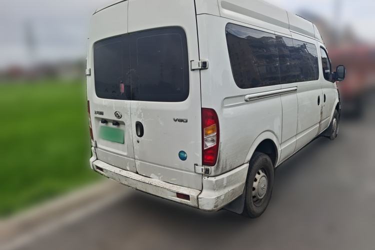 Used SAIC MAXUS Xintu V80 2023 2.0T Manual Classic Aoyuntong Long Wheelbase Mid-Height 6/7/8/9-Seater Rear Right 45 Deg