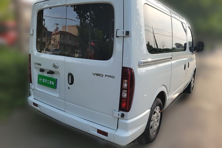 Used SAIC MAXUS Xintu V80 2023 2.0T Manual Classic Aoyuntong Short Wheelbase Ultra-Low Roof 5/6-Seater Rear Right 45 Deg
