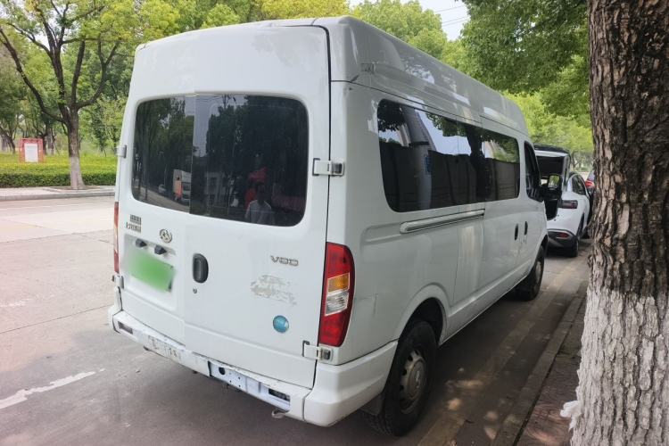 Used SAIC MAXUS Xintu V80 2023 2.0T Manual Classic Aoyuntong Long Wheelbase Mid-Height 6/7/8/9-Seater Rear Right 45 Deg