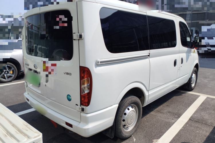 Used SAIC MAXUS Xintu V80 2023 2.0T Manual Classic Aoyuntong Short Wheelbase Ultra-Low Roof 5/6-Seater Rear Right 45 Deg