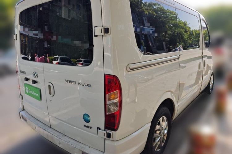 Used SAIC MAXUS Xintu V80 2023 2.0T PLUS AMT City Edition Short Wheelbase Ultra-Low Roof 5/6-Seater Rear Right 45 Deg